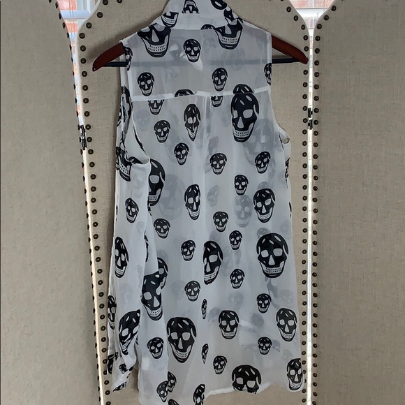 Foreign Exchange cold shoulder blouse - Picture 4 of 4